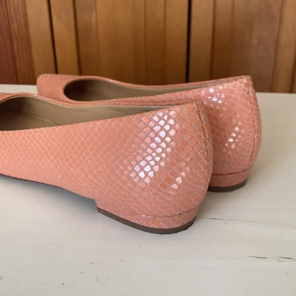 Vionic Peachy Pink Embossed Leather Lena Flats, Size 7